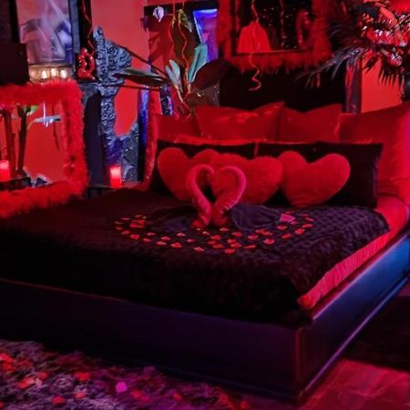 Loft romantique hammam spa privatif playroom Grenoble Extérieur photo