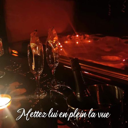 Loft romantique hammam spa privatif playroom Grenoble Extérieur photo